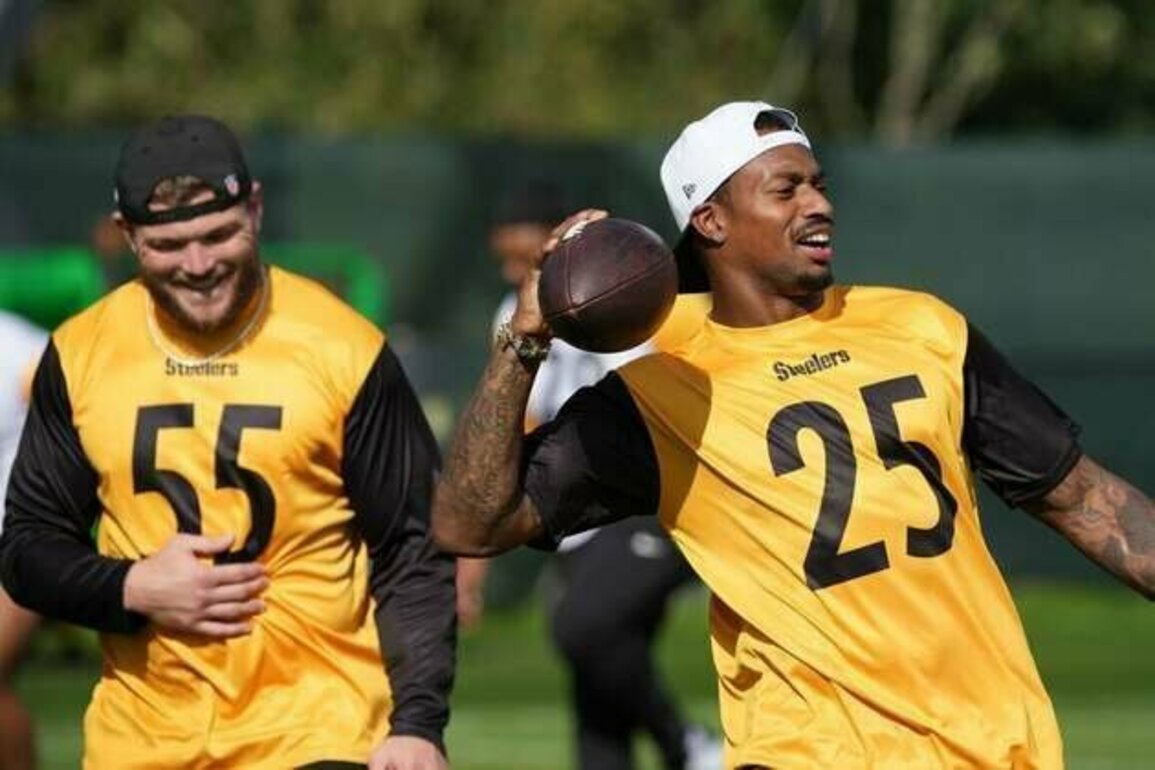 Steelers work out safeties with DeShon Elliott out vs. Colts