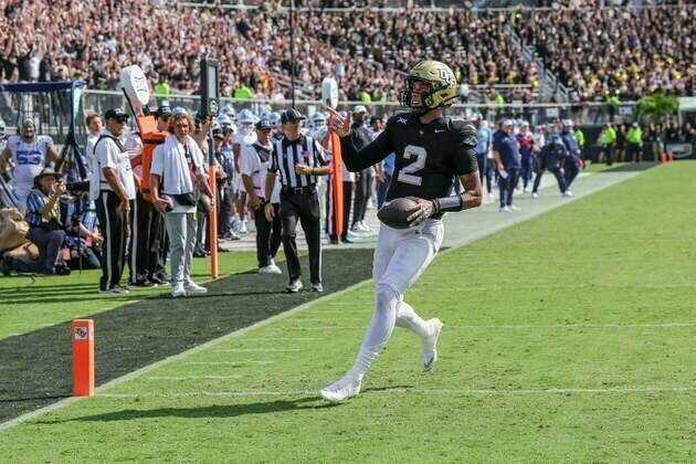 Tayven Jackson shines as UCF stays unbeaten with rout of UNC