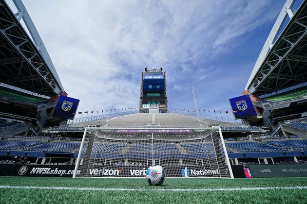Soccer HOF selects Lauren Cheney Holiday to '23 class