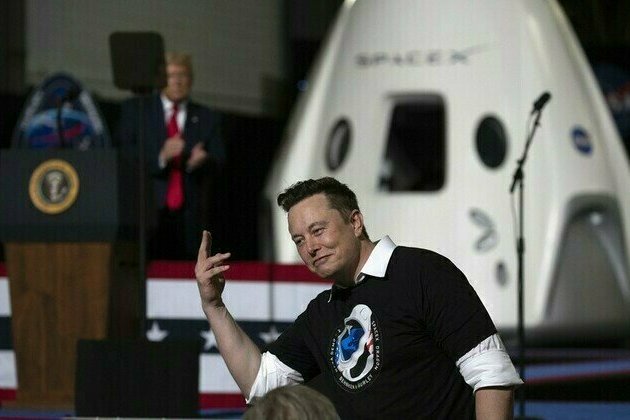 Musk threatens to paralyze US space program