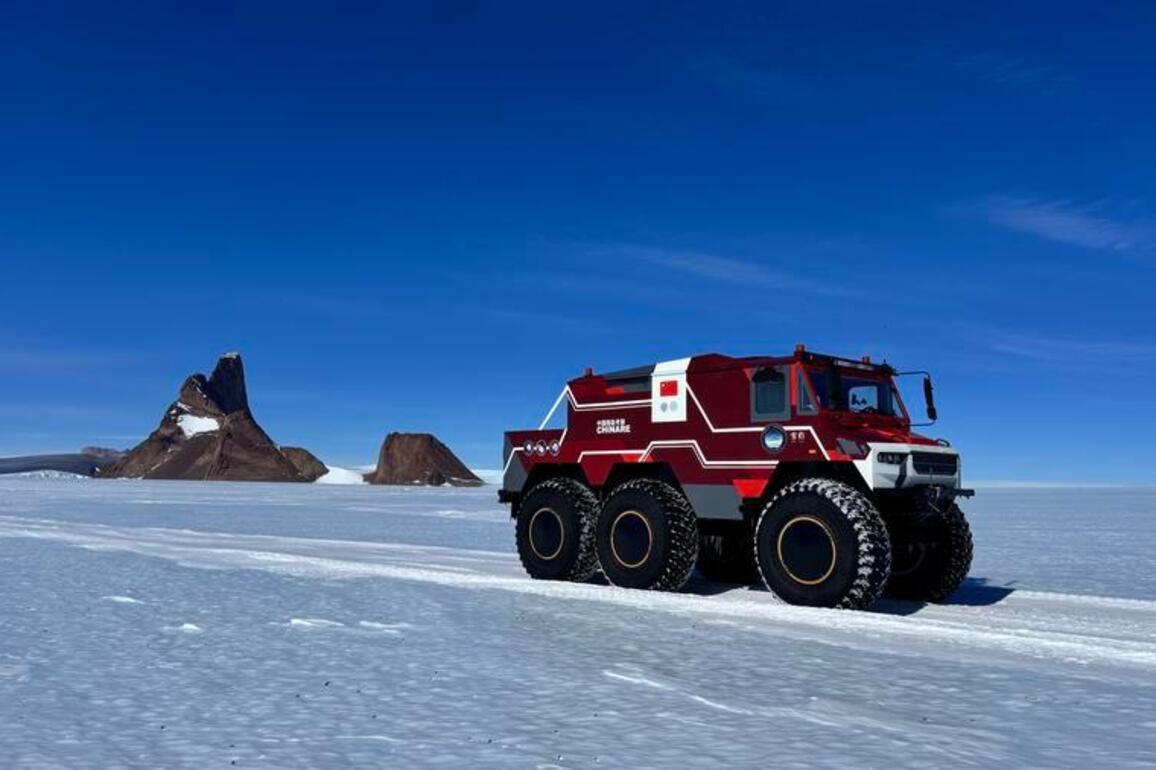 Update: China's self-developed Antarctic vehicle travels over 10,000 km