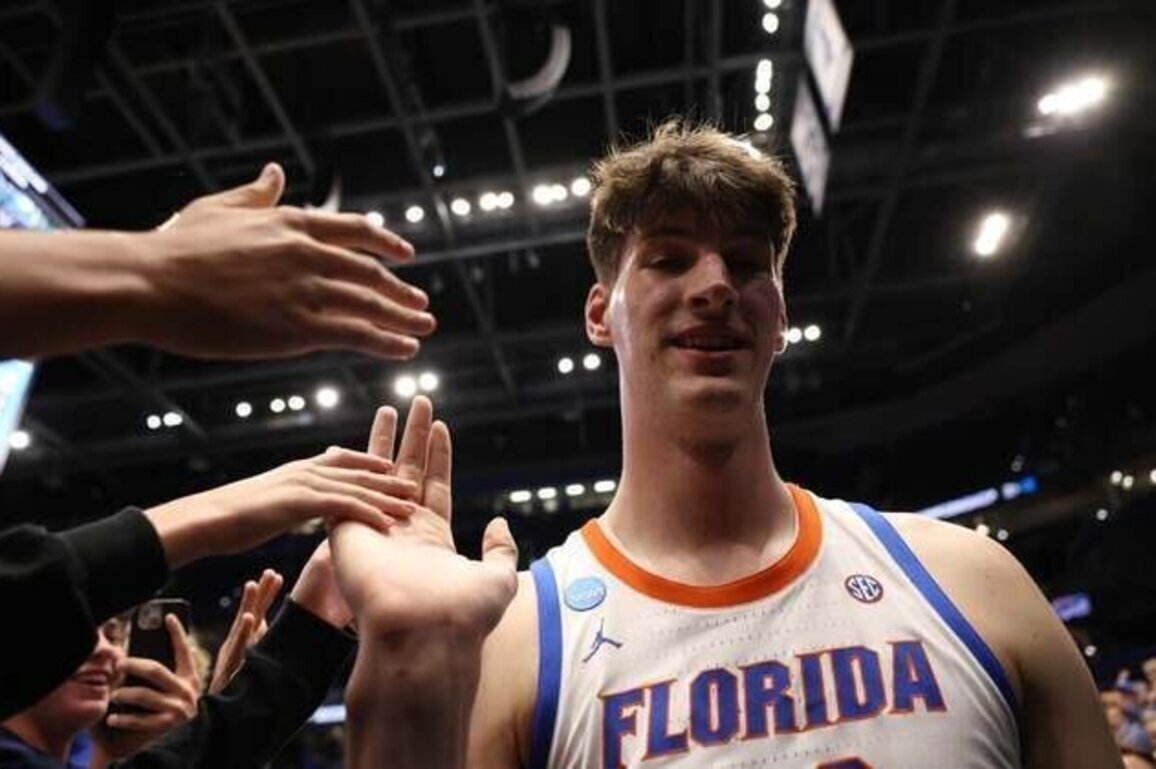 College basketball's tallest player Olivier Rioux heads to UC Irvine