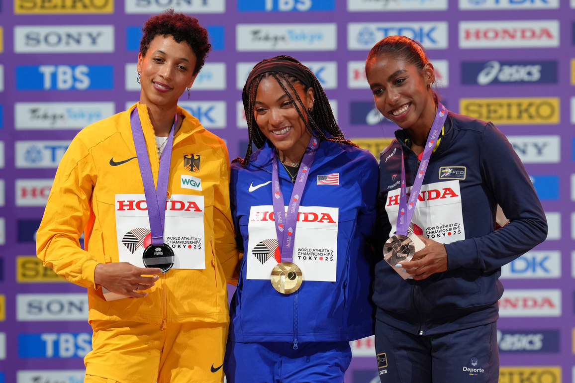 (SP)JAPAN-TOKYO-ATHLETICS-WORLD ATHLETICS CHAMPIONSHIPS-WOMEN'S LONG JUMP-AWARDING CEREMONY
