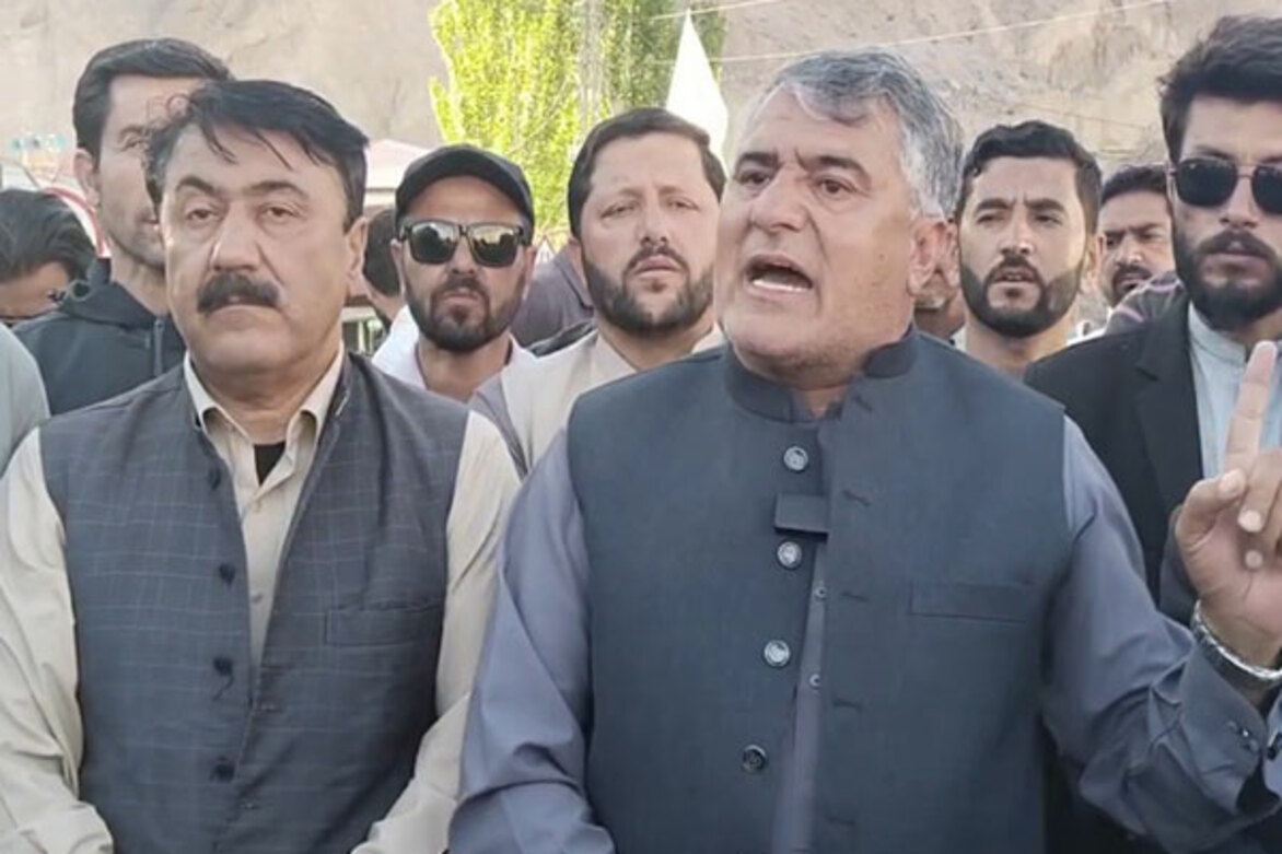 Gilgit Baltistan traders protest against 'illegal taxes' and neglect at Sost Dry Port