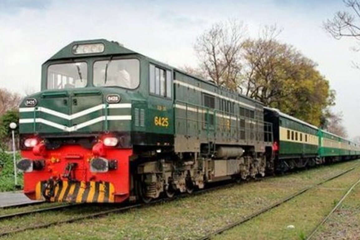Train operations from Quetta to resume after security clearance: Pakistan Railways after IED blast