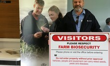 DPIRD WA Grains Biosecurity Officer Jeff Russell encourages rural property owners to upgrade farm gate biosecurity signs. Photo: DPIRD 