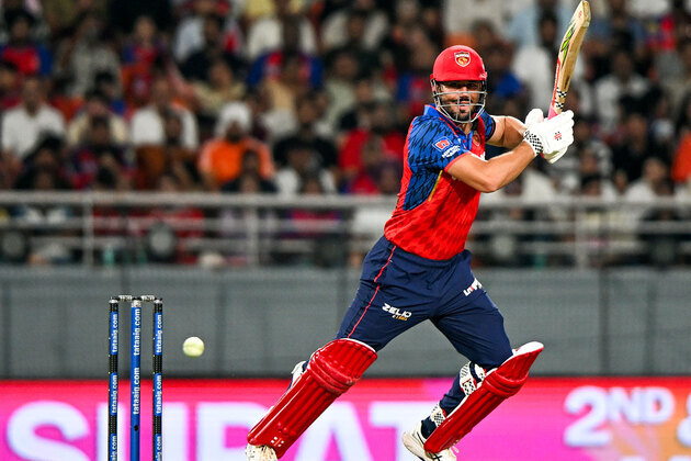 Stoinis' late-innings blitz of 22-ball 62* helps PBKS to 222/4 against RR
