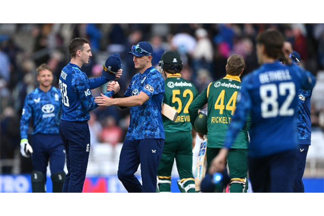 Were caught napping after very little preparation: Atherton on England's dreadful defeat against SA