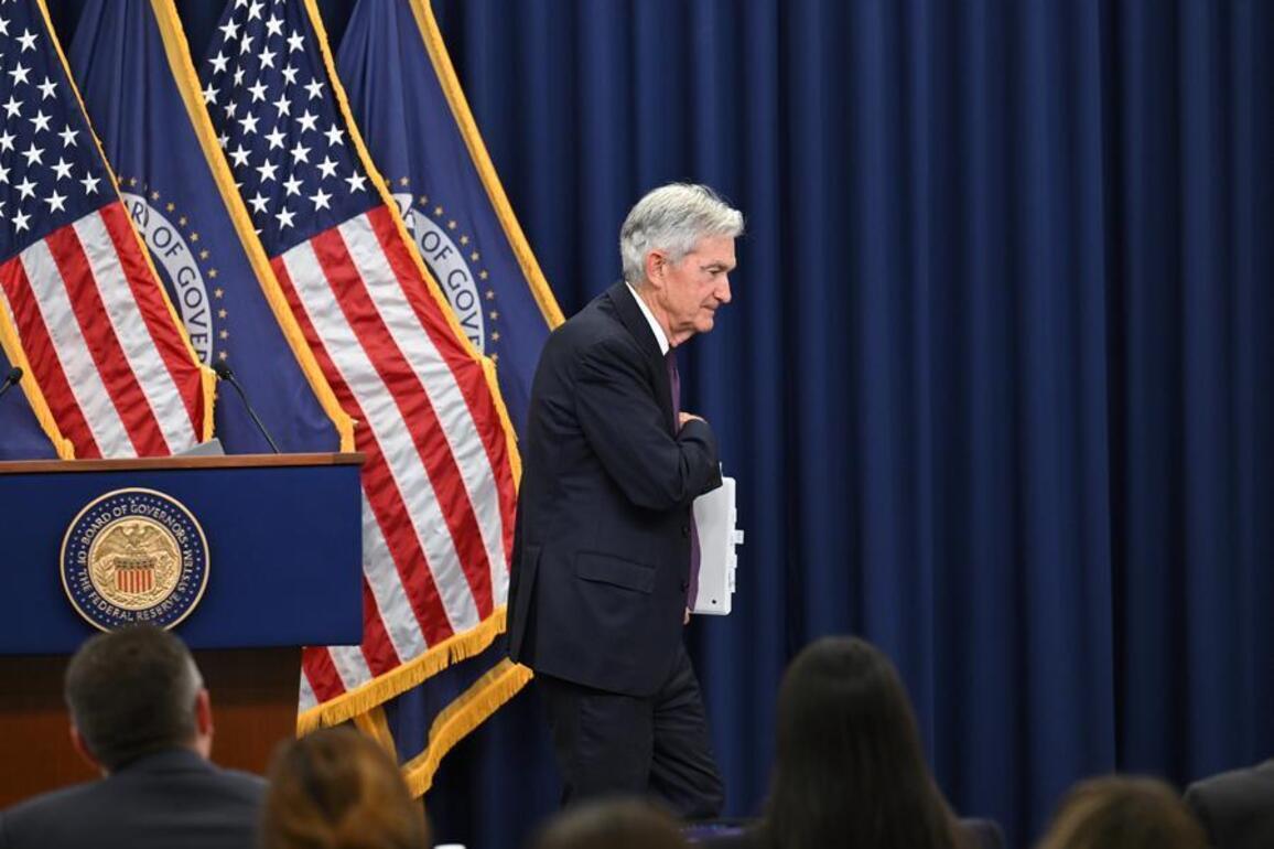 Update: U.S. Fed keeps interest rate unchanged amid high energy prices