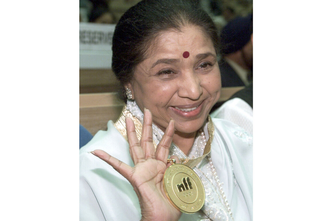 "Irreplaceable loss for music world": Rajnath Singh, CM Yogi, and others mourn demise of melody queen Asha Bhosle