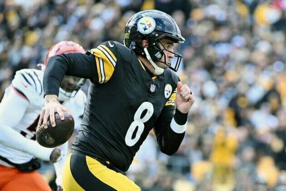 Bears' old nemesis, Aaron Rodgers, sidelined against Steelers