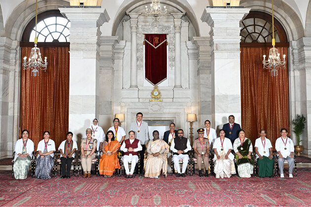 President Droupadi Murmu confers National Florence Nightingale Awards to 15 nursing professionals