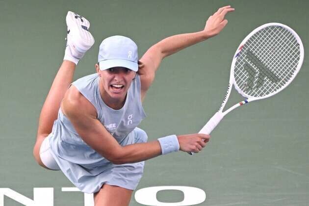 WTA roundup: Iga Swiatek beats Elena Rybakina in Toronto for first title of '26