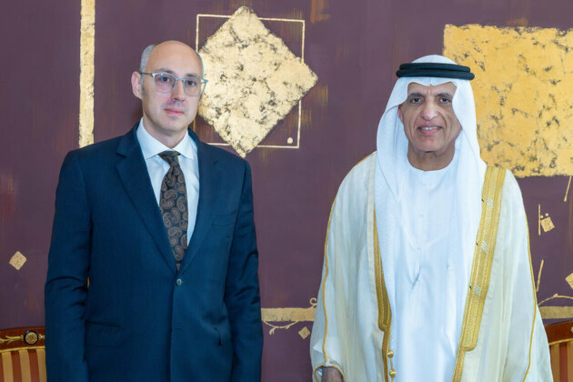 Saud bin Saqr receives outgoing Ukrainian Ambassador