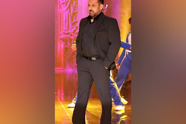 Salman Khan's 'Bigg Boss 19' begins; Gaurav Khanna, Zeishan Quadri among 16 contestants