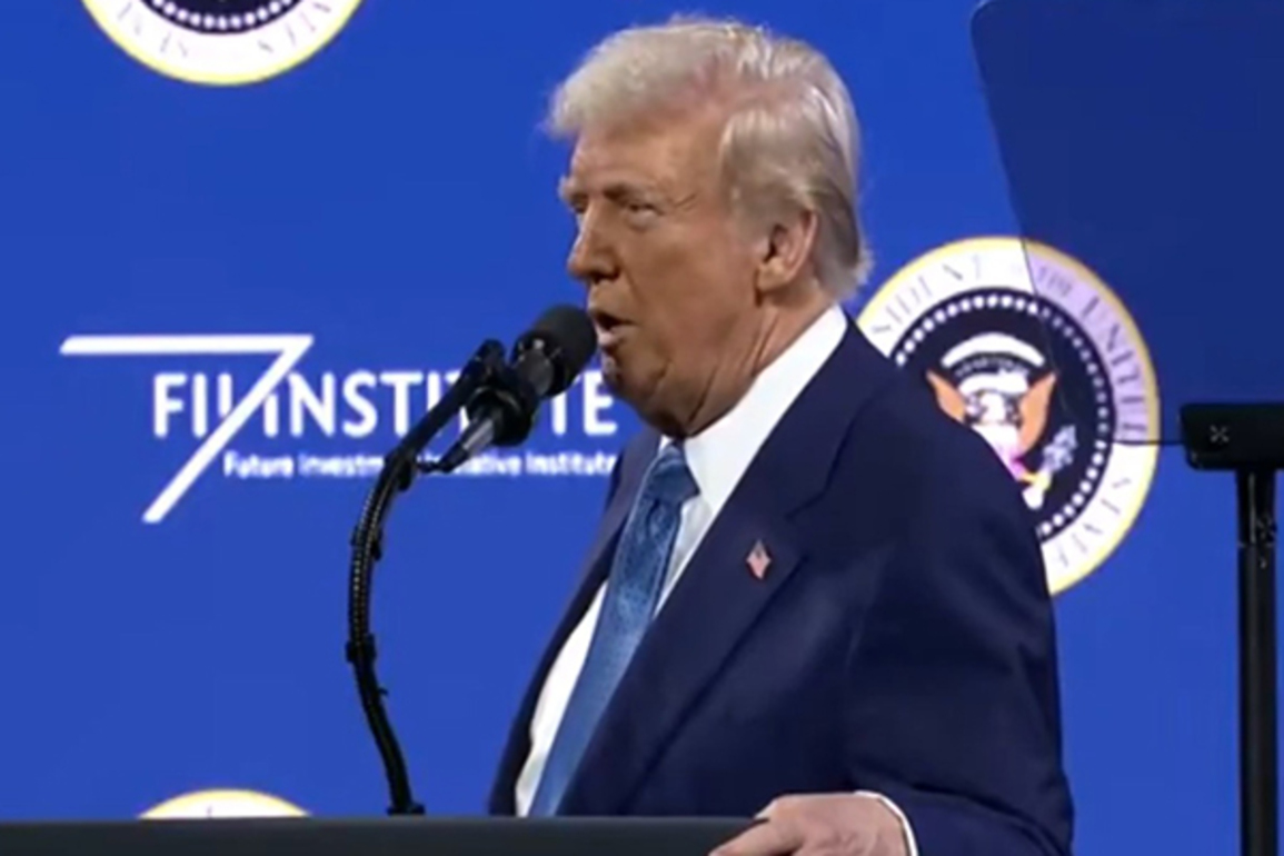 "Guess they were trying to get somebody else elected" Donald Trump questions 21 Million USD fund for India voter turnout