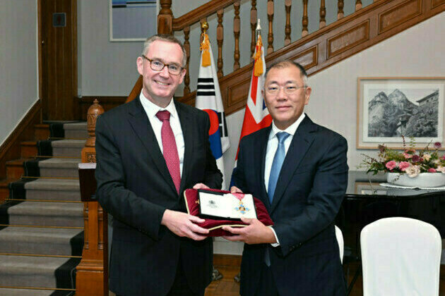 Hyundai Motor Group Executive Chair Euisun Chung awarded Commander of the Order of the British Empire (CBE)