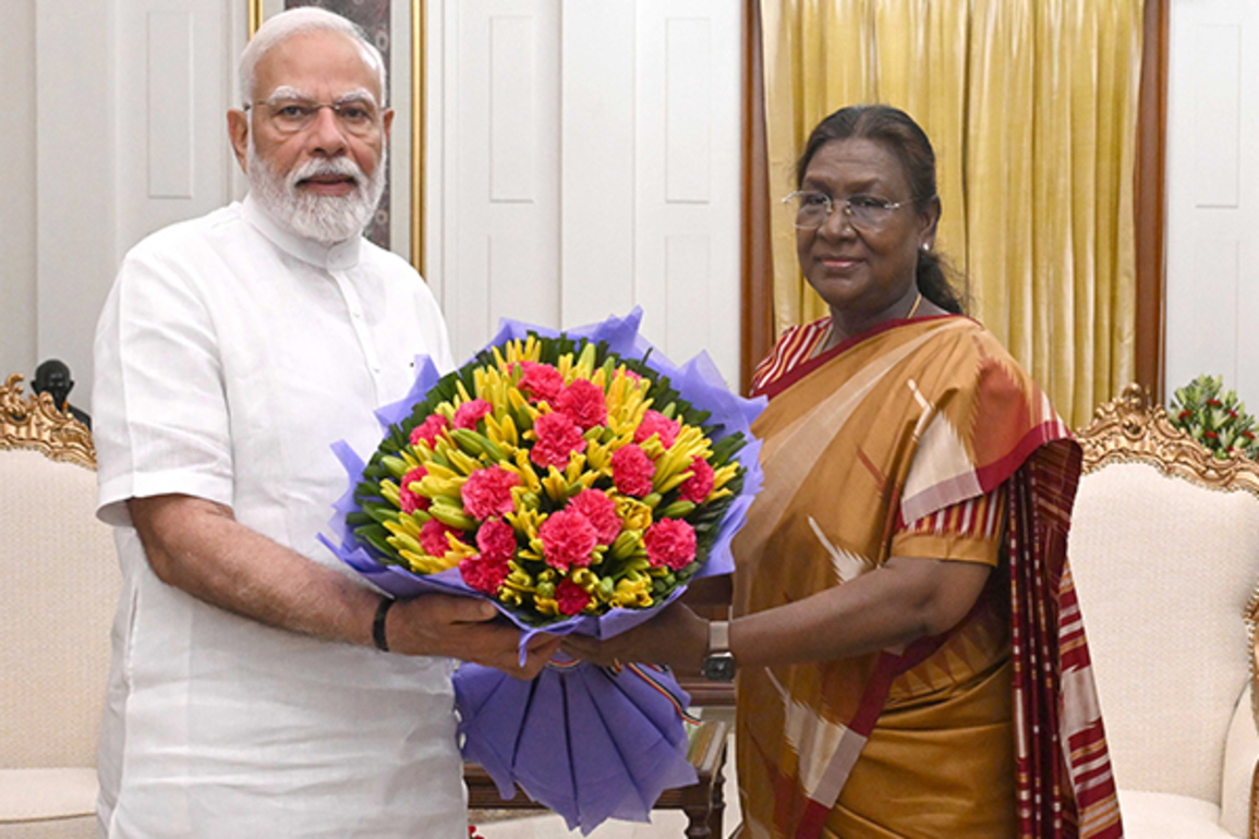 "Her life and leadership continue to inspire crores": PM Modi extends birthday wishes to President Murmu