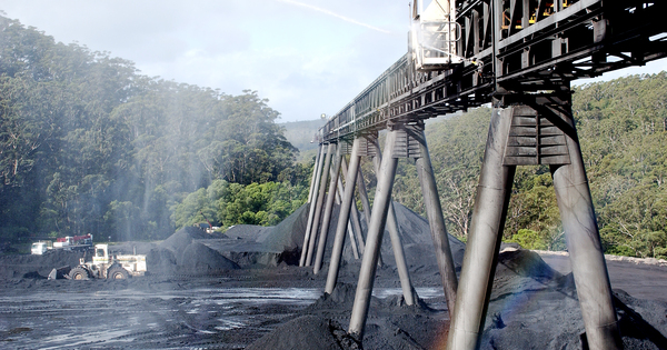Metropolitan miners locked out