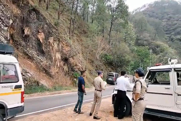 Uttarakhand: Transport officials inspect vehicles along Kedarnath Yatra route for permit compliance amid ongoing Char Dham Yatra