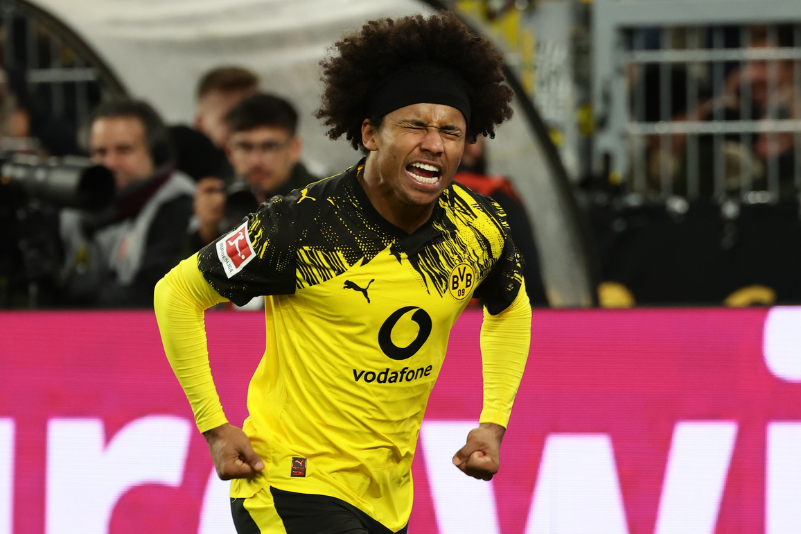 (SP)GERMANY-DORTMUND-FOOTBALL-BUNDESLIGA-DORTMUND VS STUTTGART