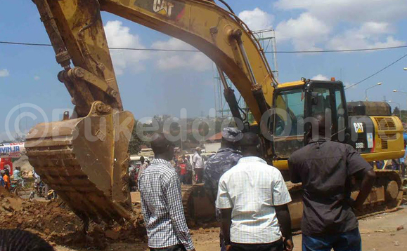 Ekimotoka nga kisenda ebimu ku bintu by'abantu abaalemwa okuva awagenda okuyita ekkubo Ekimotoka nga kisenda ebimu ku bintu by'abantu abaalemwa okuva awagenda okuyita ekkubo