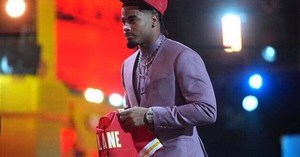 Trade tracker: Chiefs move up to take CB Mansoor Delane No. 6