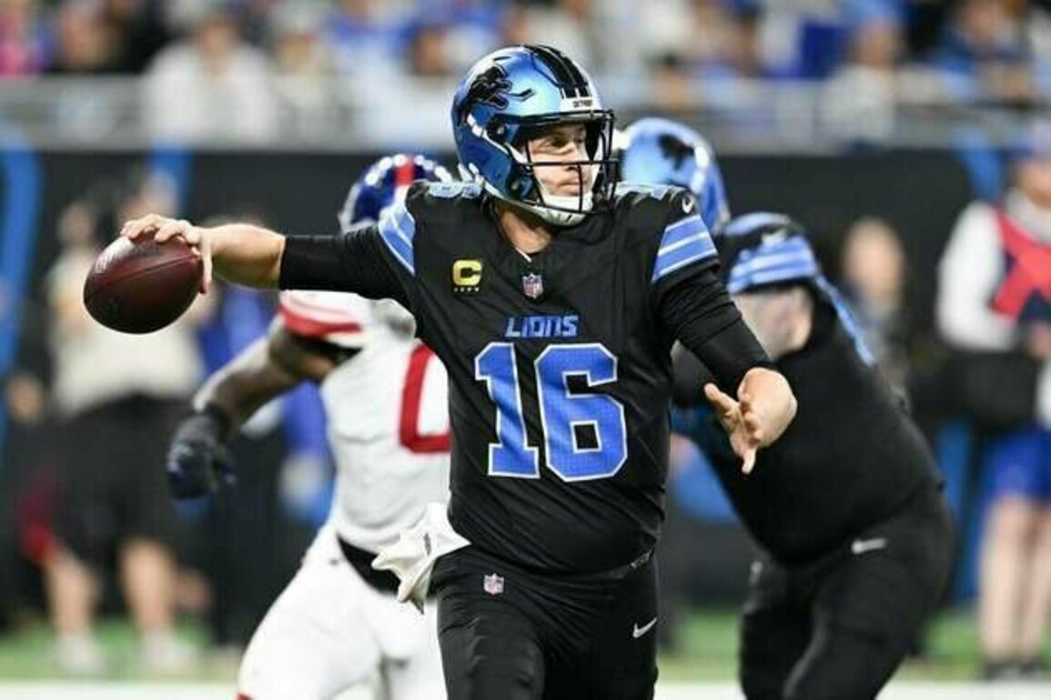Lions, Packers clash with playoff implications on menu