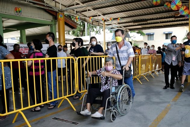 Malaysia Faces New Crisis as Voting Delivers Hung Parliament