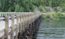 The breach was the result of a failure in a glaciolacustrine layer in the embankment’s foundation