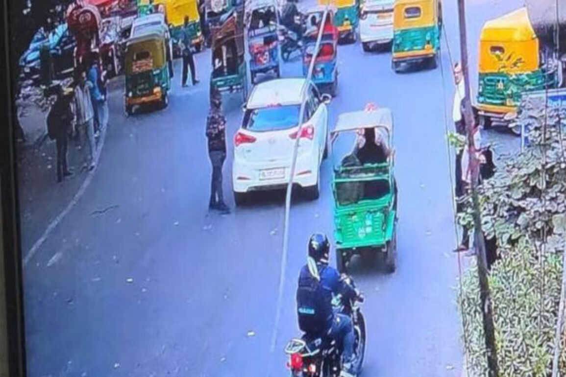 Deadly car explosion outside historic Delhi landmark kills 9