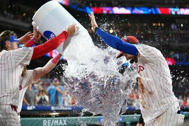 Trea Turner, Phillies look to sweep aside Braves