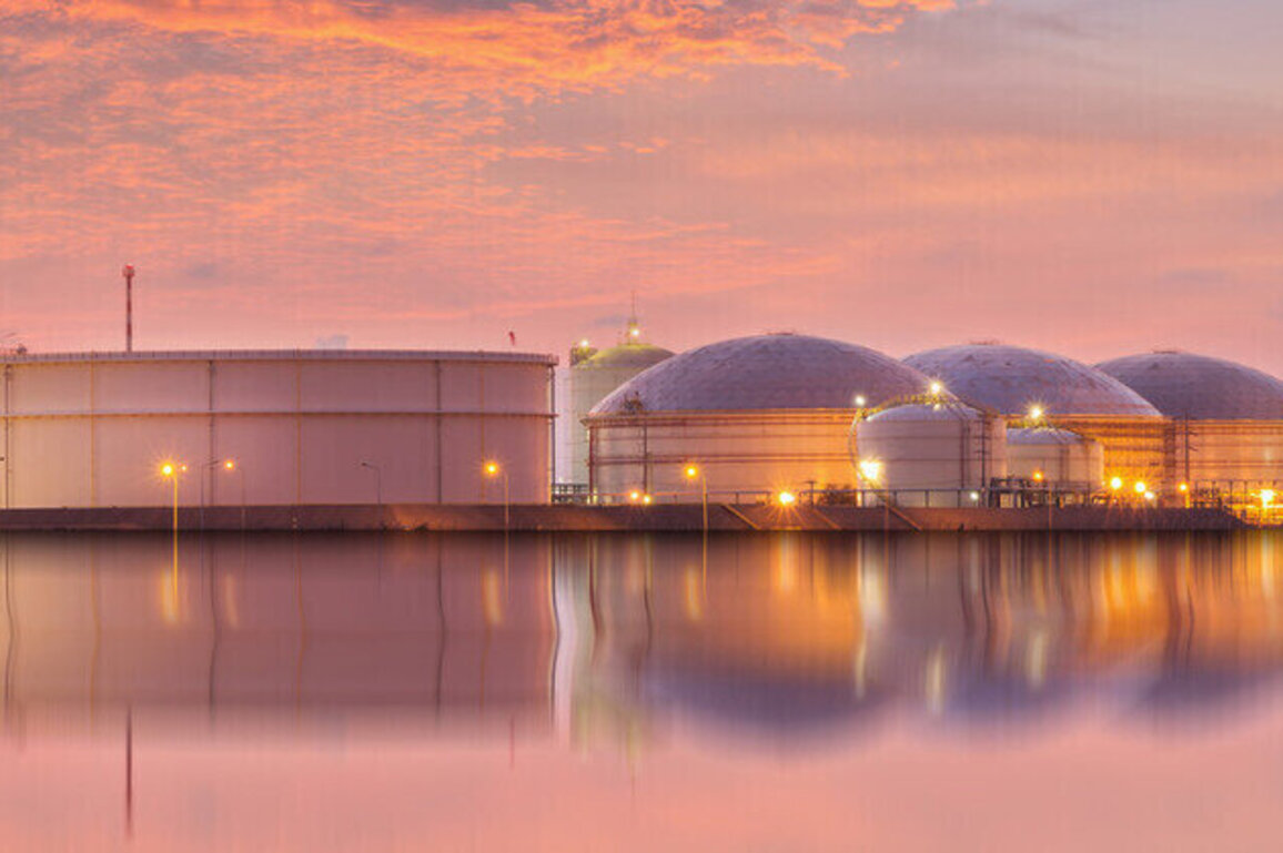Gazprom warns of unusually rapid depletion of EU gas storages