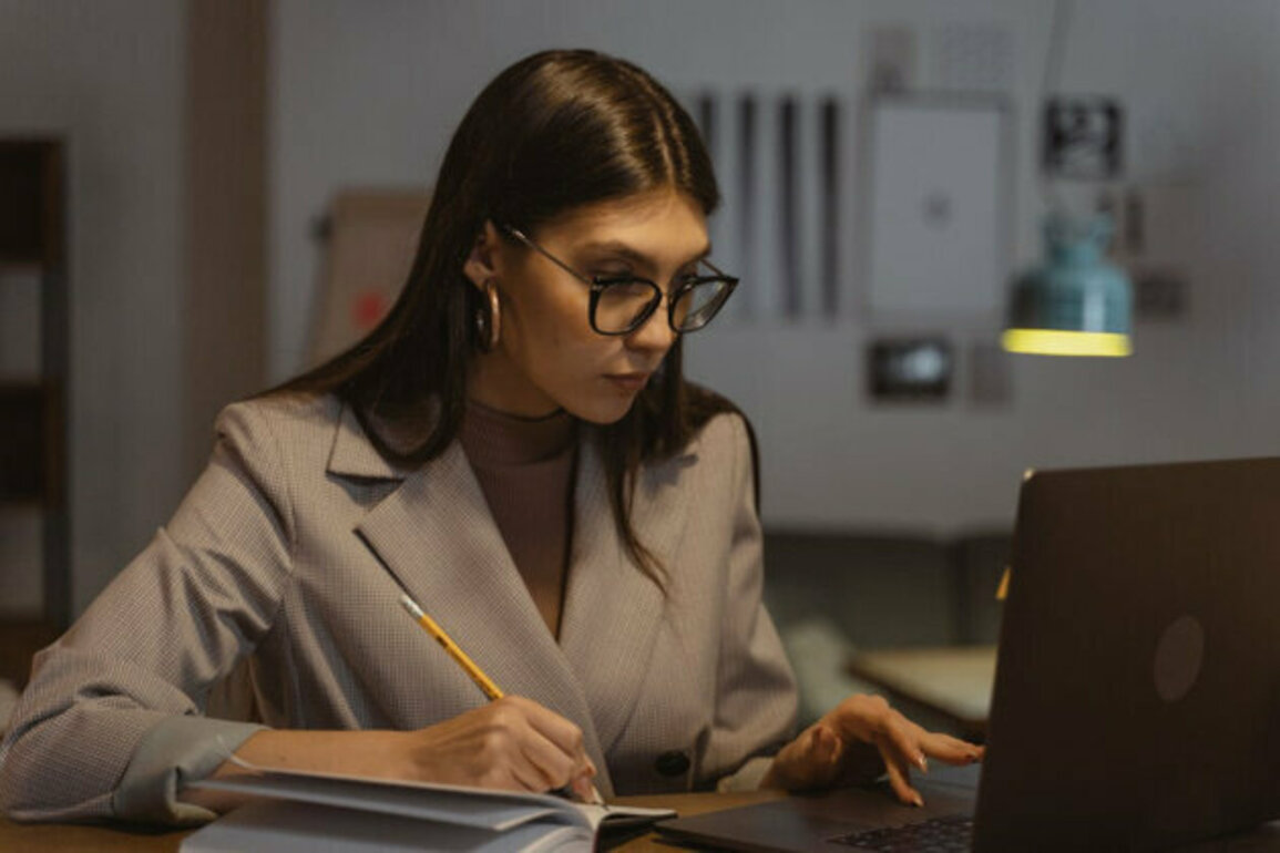 Bulgaria Among EU Leaders in Female Management Representation