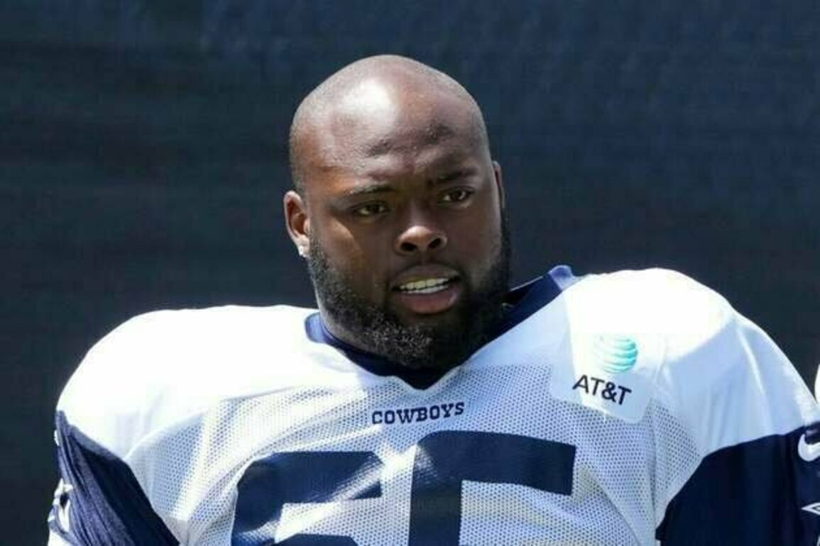 Cowboys G Rob Jones (neck) to miss 2-3 months