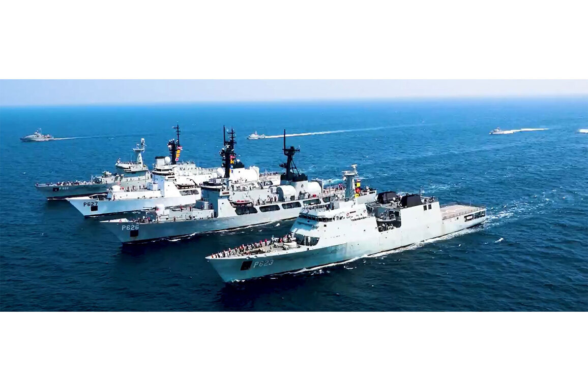 Sri Lanka Navy rescues 30 sailors from Iranian naval ship "IRIS Dena"