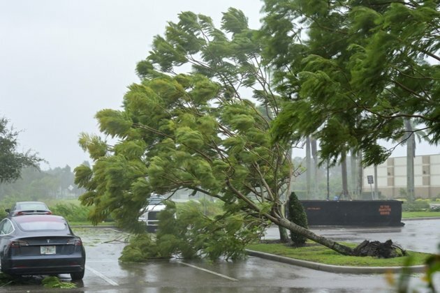 &#039;Extremely Dangerous&#039; Hurricane Ian Grows, Hits Florida