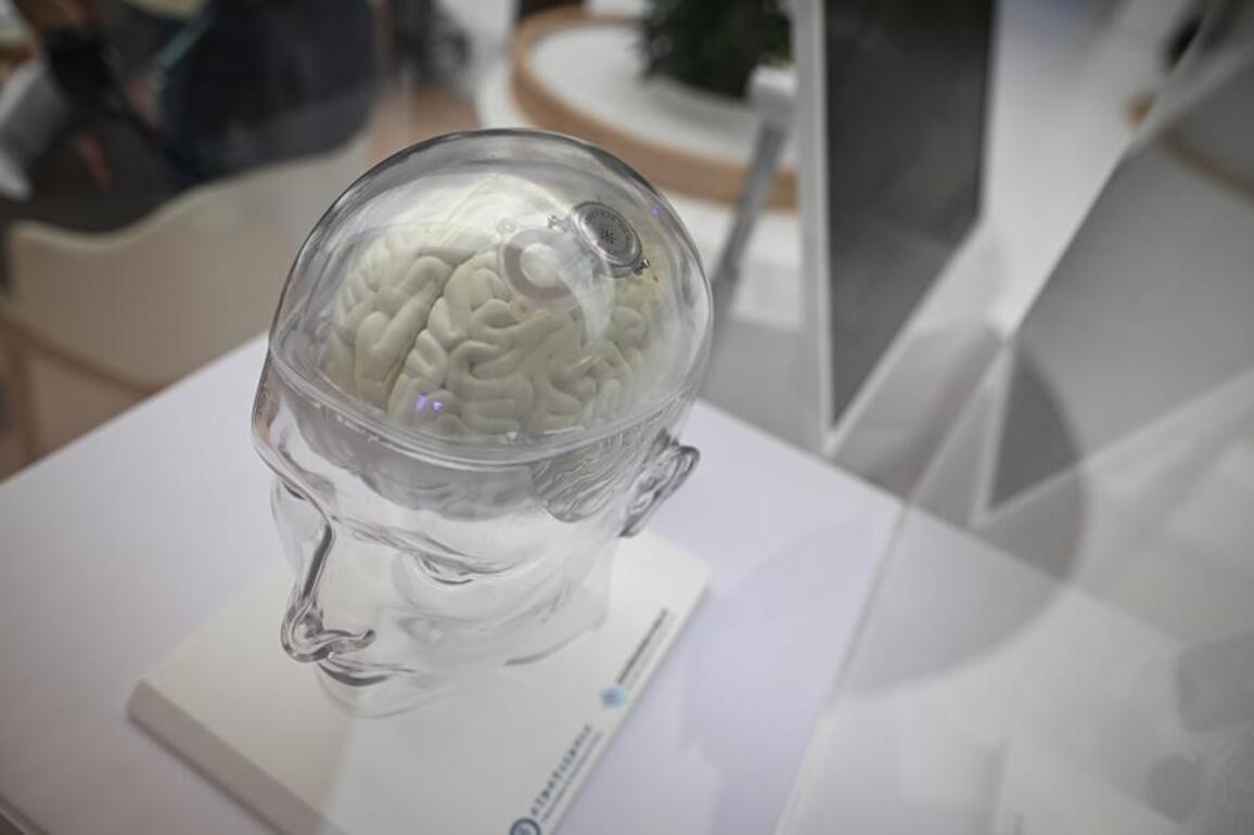 Scientists encouraged to embrace "unconventional" ideas for innovation