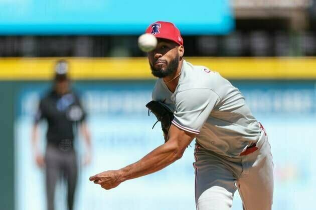 Cristopher Sanchez leads Phillies into home opener vs. Rockies