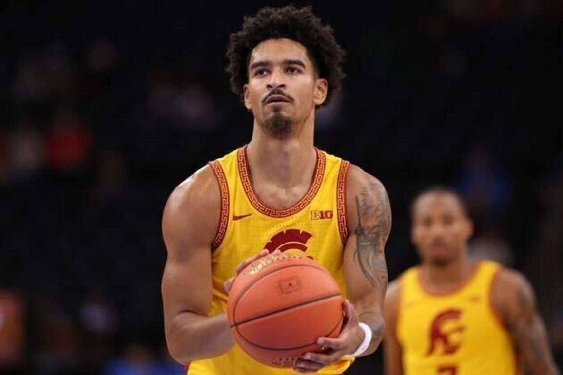 USC's Rodney Rice (shoulder) out for season, Kam Woods added to team