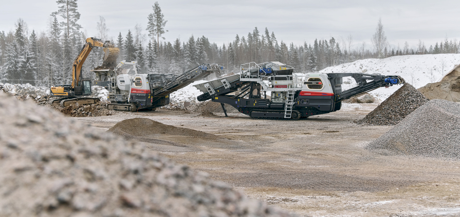 The crushers can switch between diesel and electric depending on the situation. Photo: Metso 