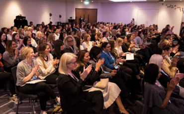Softcat's Paris King shared her three self-confidence tips at the Women in Tech Festival - Vimarsana News