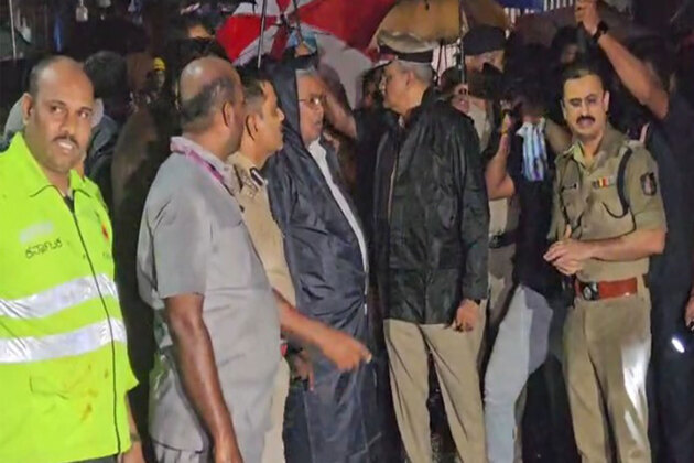 Bengaluru: Seven dead in wall collapse near Bowring Hospital; CM reviews situation at site