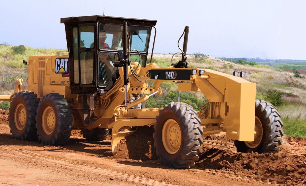 Cat 140 LVR, atualizada pela Caterpillar