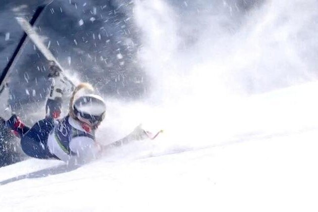 Lindsey Vonn hospitalized in stable condition after downhill crash