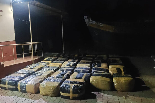 Tamil Nadu: Beedi leaves worth 50 lakh seized while being smuggled to Sri Lanka