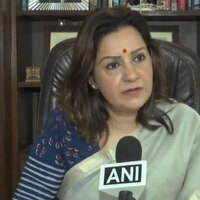 "What preparations had you made?": Priyanka Chaturvedi questions govt over LPG shortage, points closure of Pune crematorium