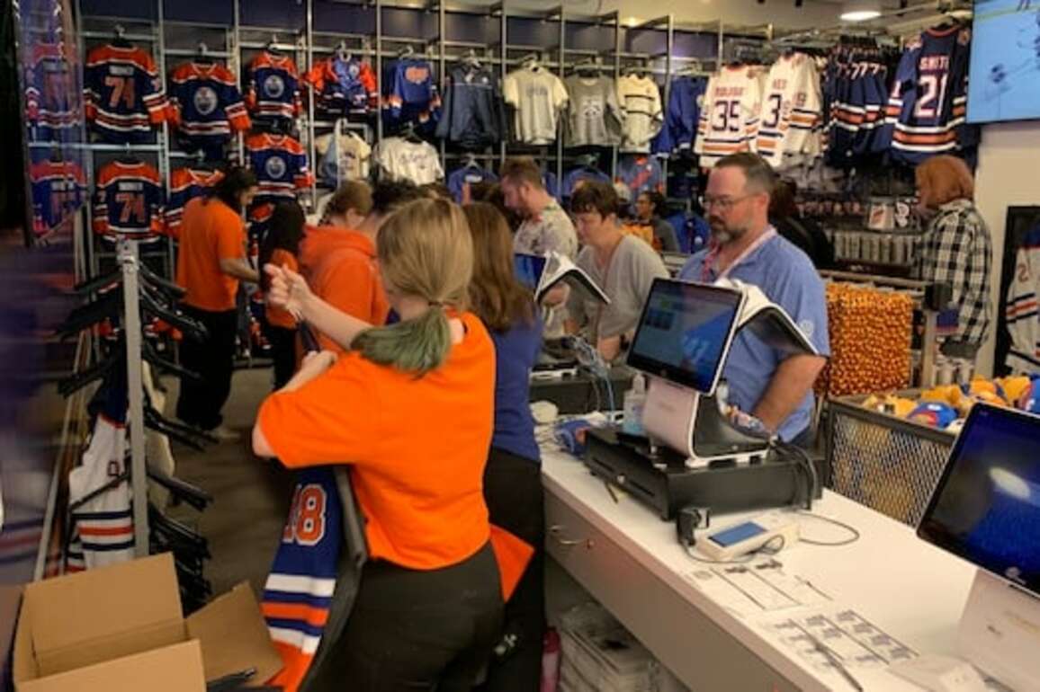 Excitement mounts as Oilers get set for Game 1 of Stanley Cup final