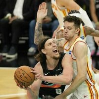 Spurs top Hawks despite Nickeil Alexander-Walker's career-high 38