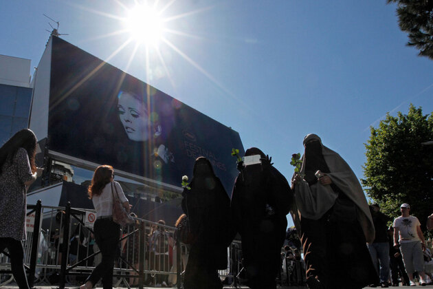 Portugal approves bill banning face veils; violators to face action